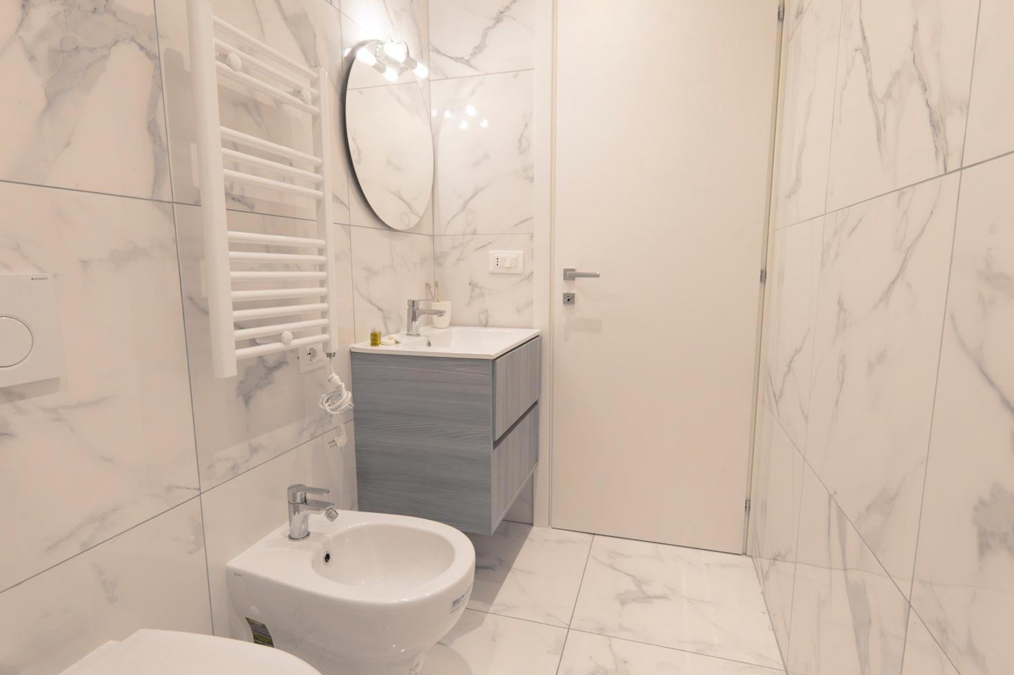 Modern & Stylish Near Isola & Central Station Milan Extérieur photo